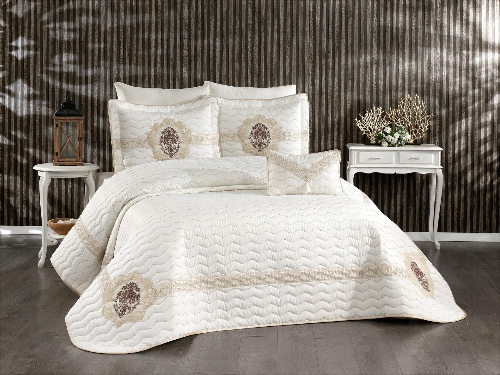 Gülnur Yatak Örtüsü