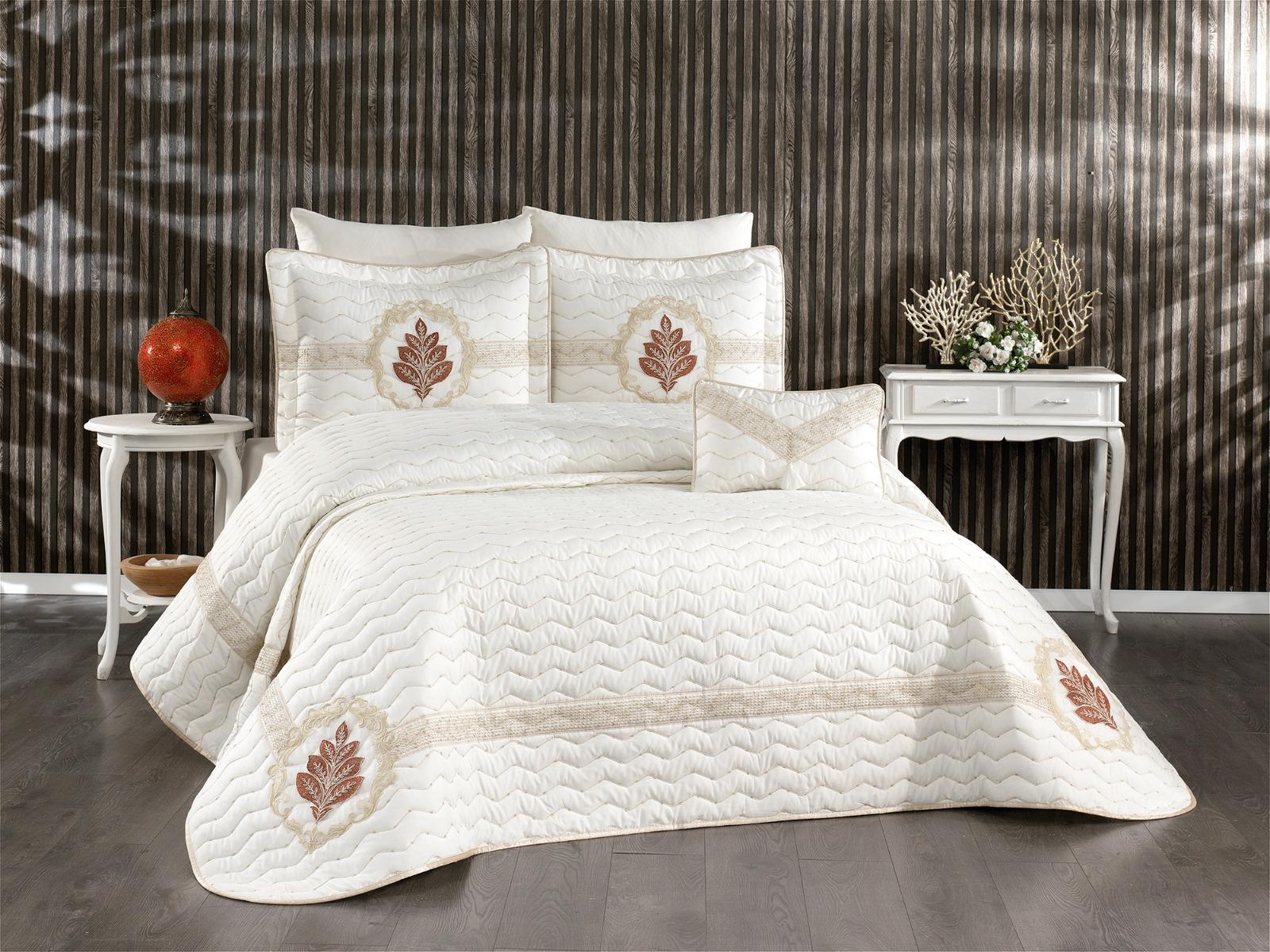 Gülnur Yatak Örtüsü