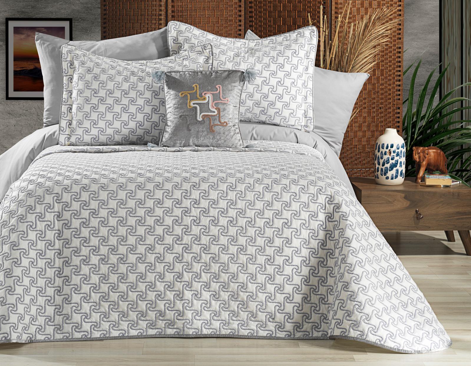 Aria Yatak Örtüsü