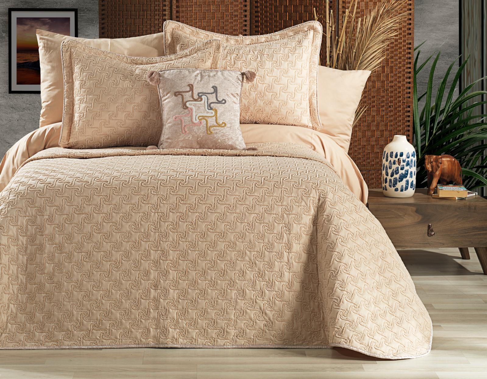 Aria Yatak Örtüsü