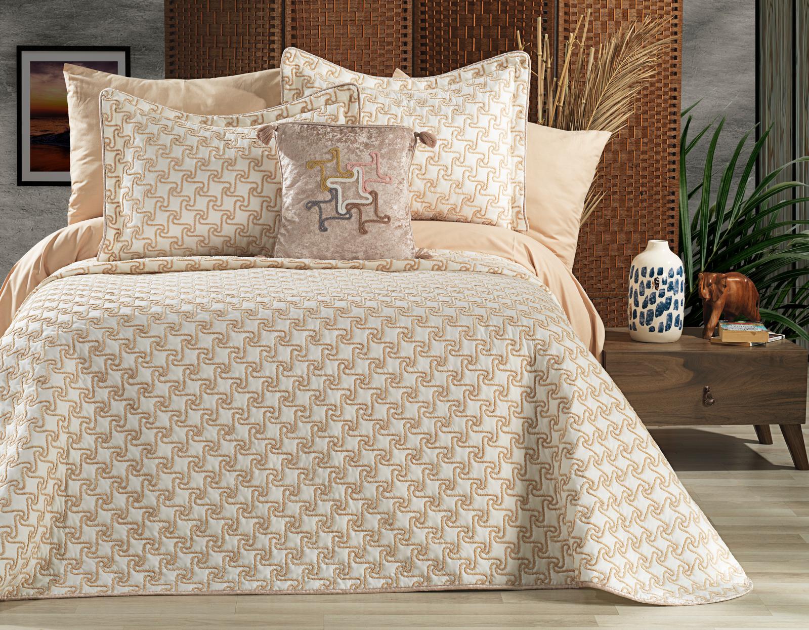 Aria Yatak Örtüsü