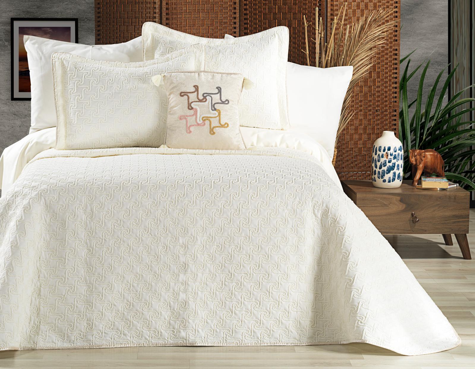 Aria Yatak Örtüsü