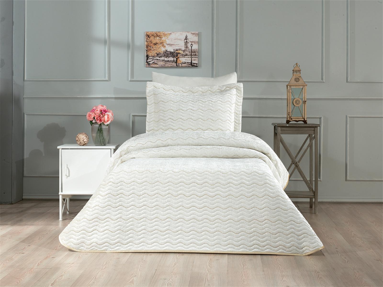 Nova Kadife Yatak Örtüsü