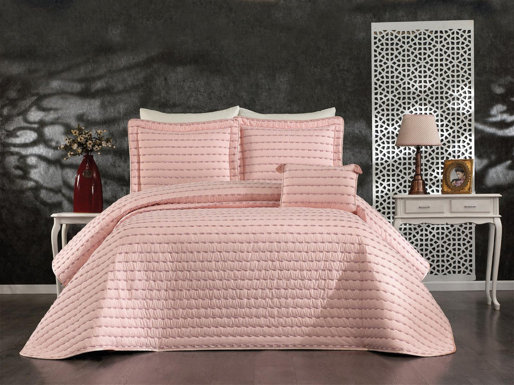 Latin Yatak Örtüsü