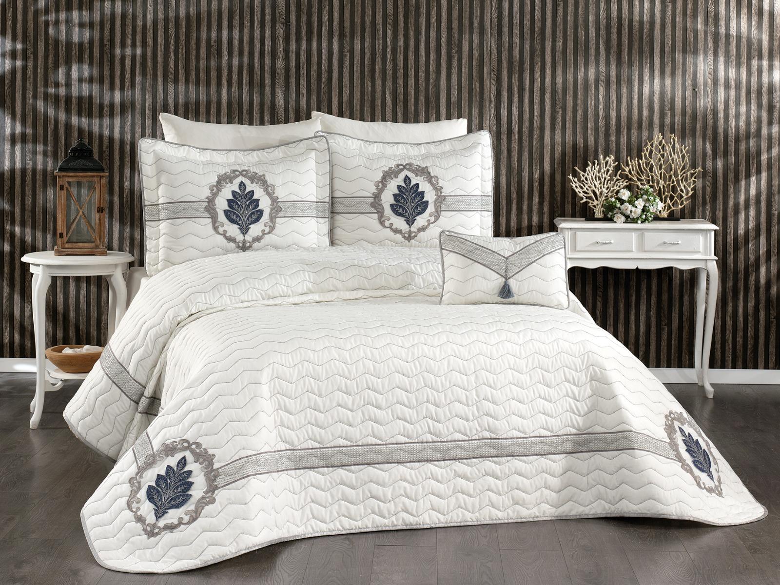 Gülnur Yatak Örtüsü